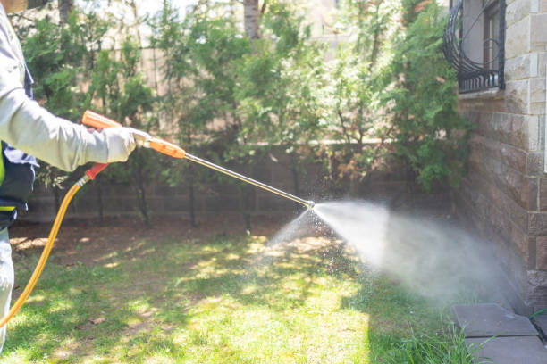 Best Commercial Pest Control  in Lewisburg, OH